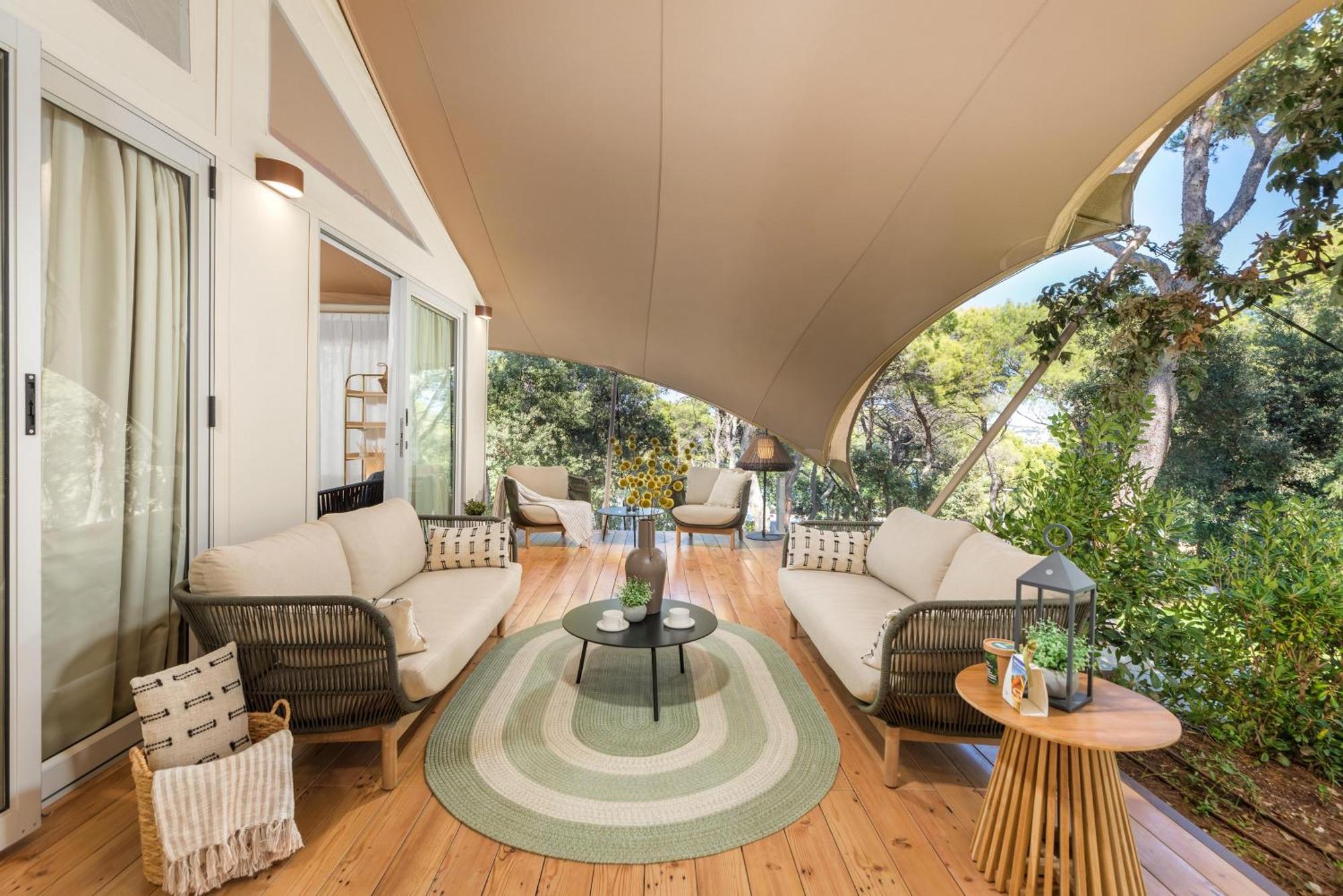 Arena One 99 Glamping Pomer Exterior foto