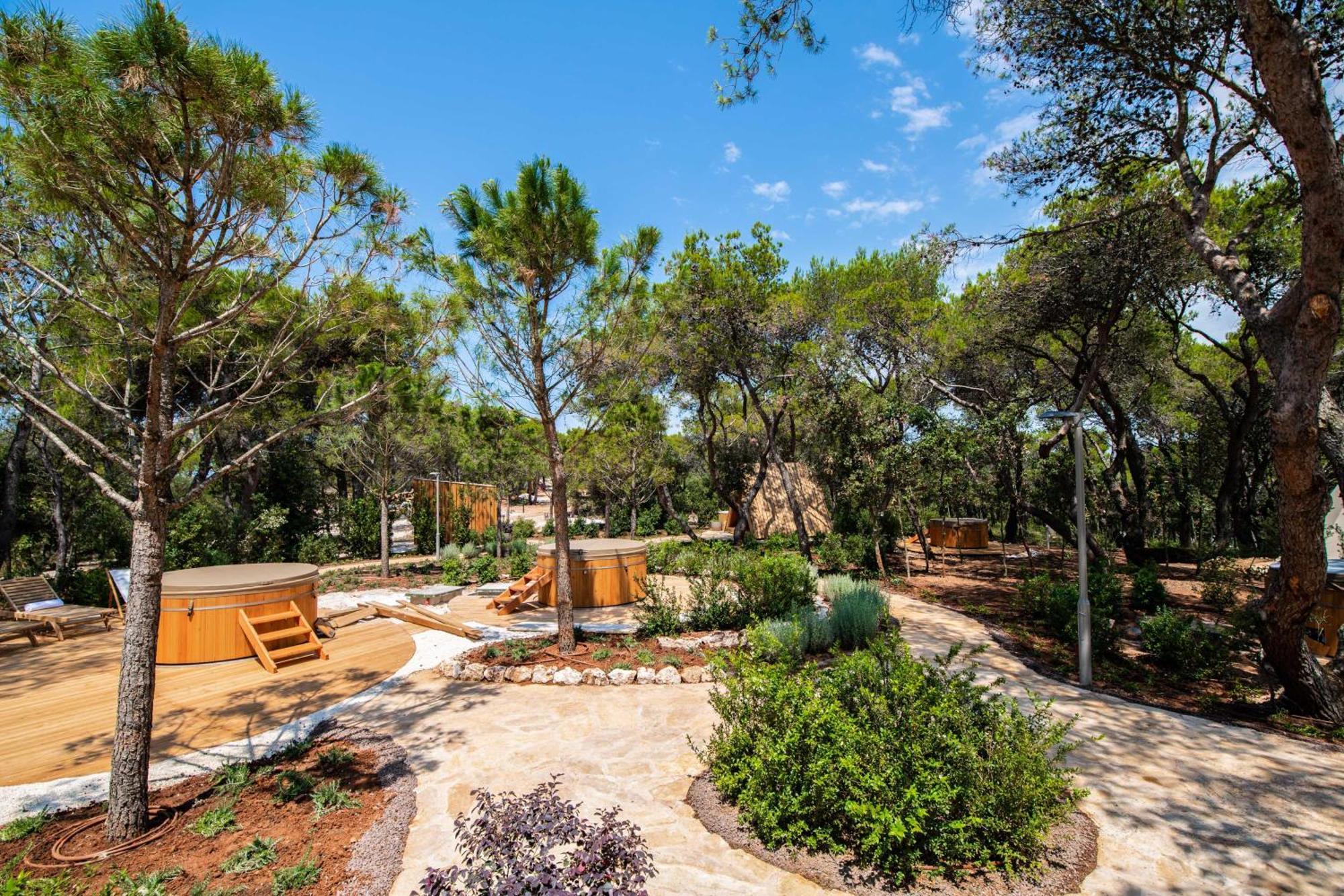 Arena One 99 Glamping Pomer Exterior foto