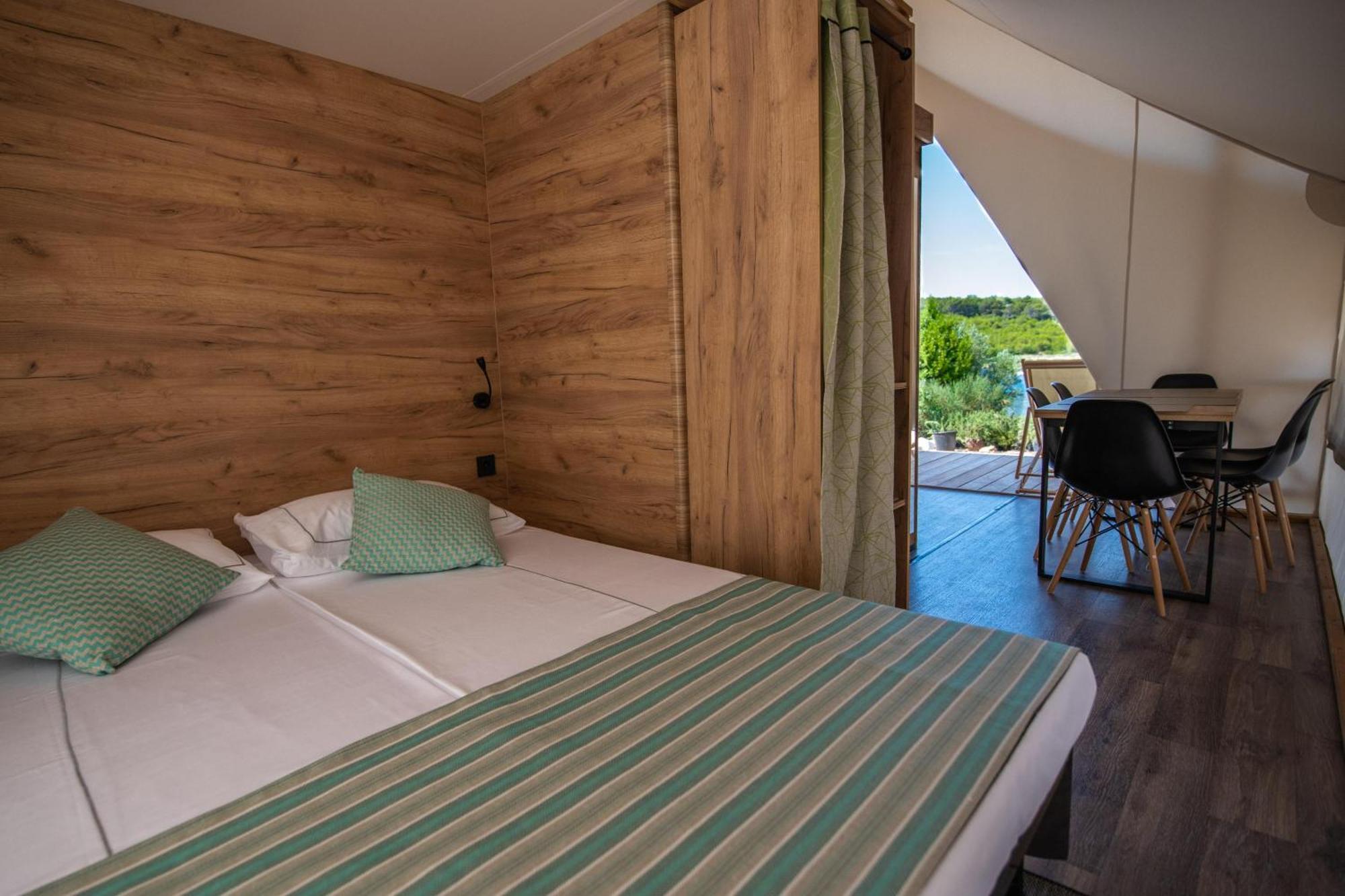 Arena One 99 Glamping Pomer Exterior foto