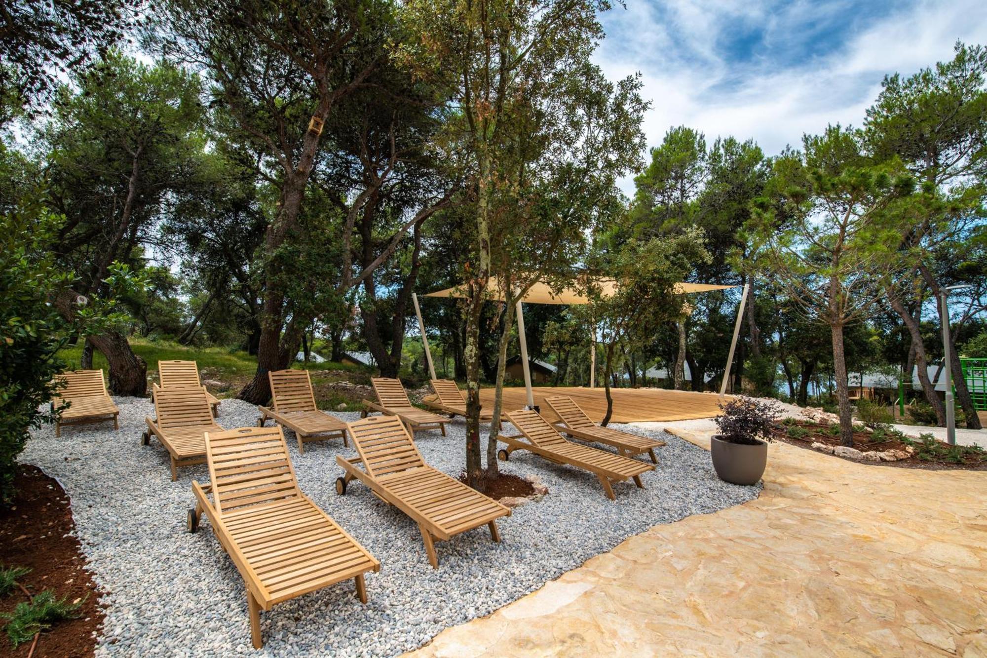 Arena One 99 Glamping Pomer Exterior foto